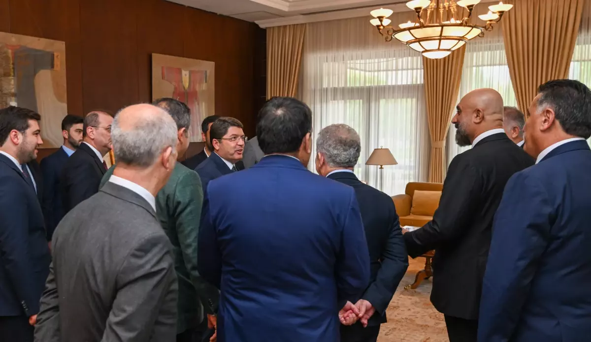 Bakan Tunç, Kazakistan’da Türk İş İnsanlarıyla Bir Araya Geldi
