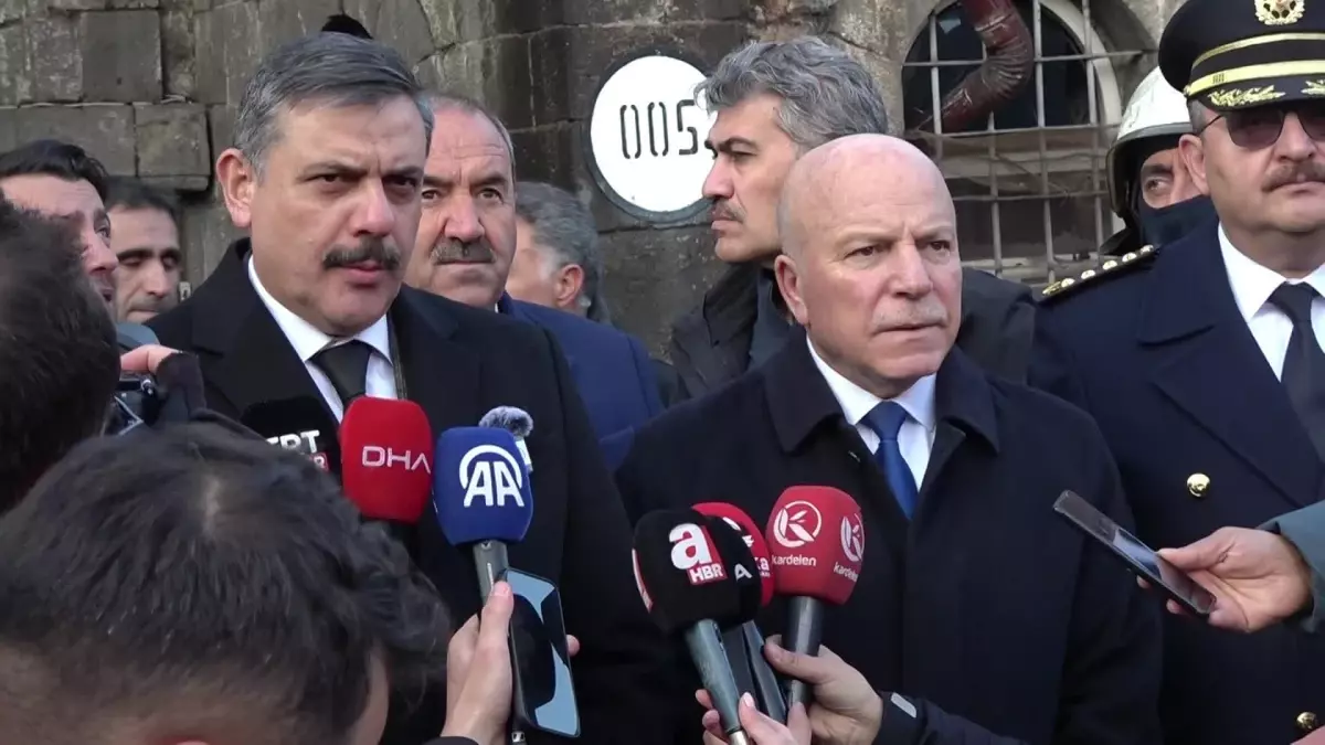 Erzurum’daki Tarihi Taş Ambarlar’da Yangın: Elektrik Kontağı Şüphesi