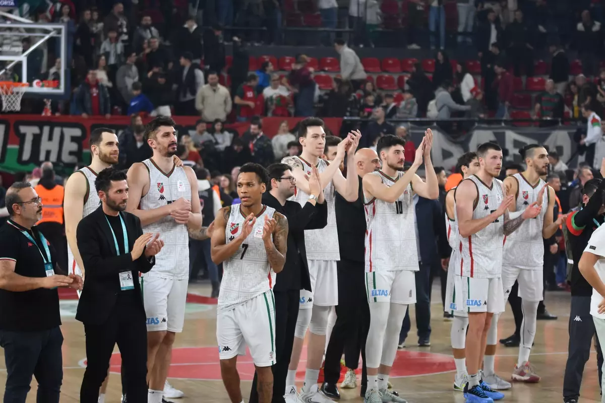 Karşıyaka’nın Zorlu Süreci: Sponsorluk Krizi ve Yabancıların Ayrılması