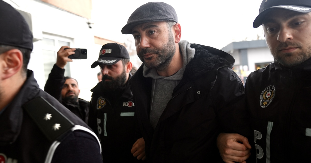 Rıza Akpolat görevden uzaklaştırıldı