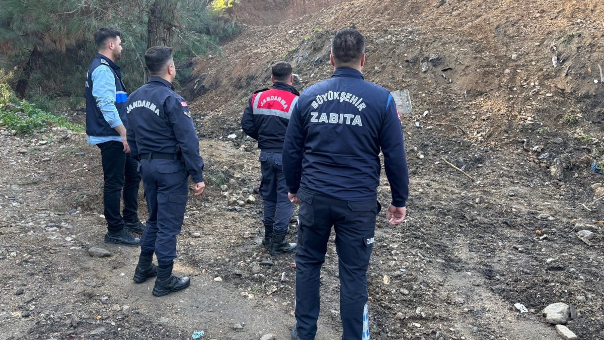 Manisa’da çevreyi kirletenlere sıkı takip: Gizlemeye çalışırken yakalandılar