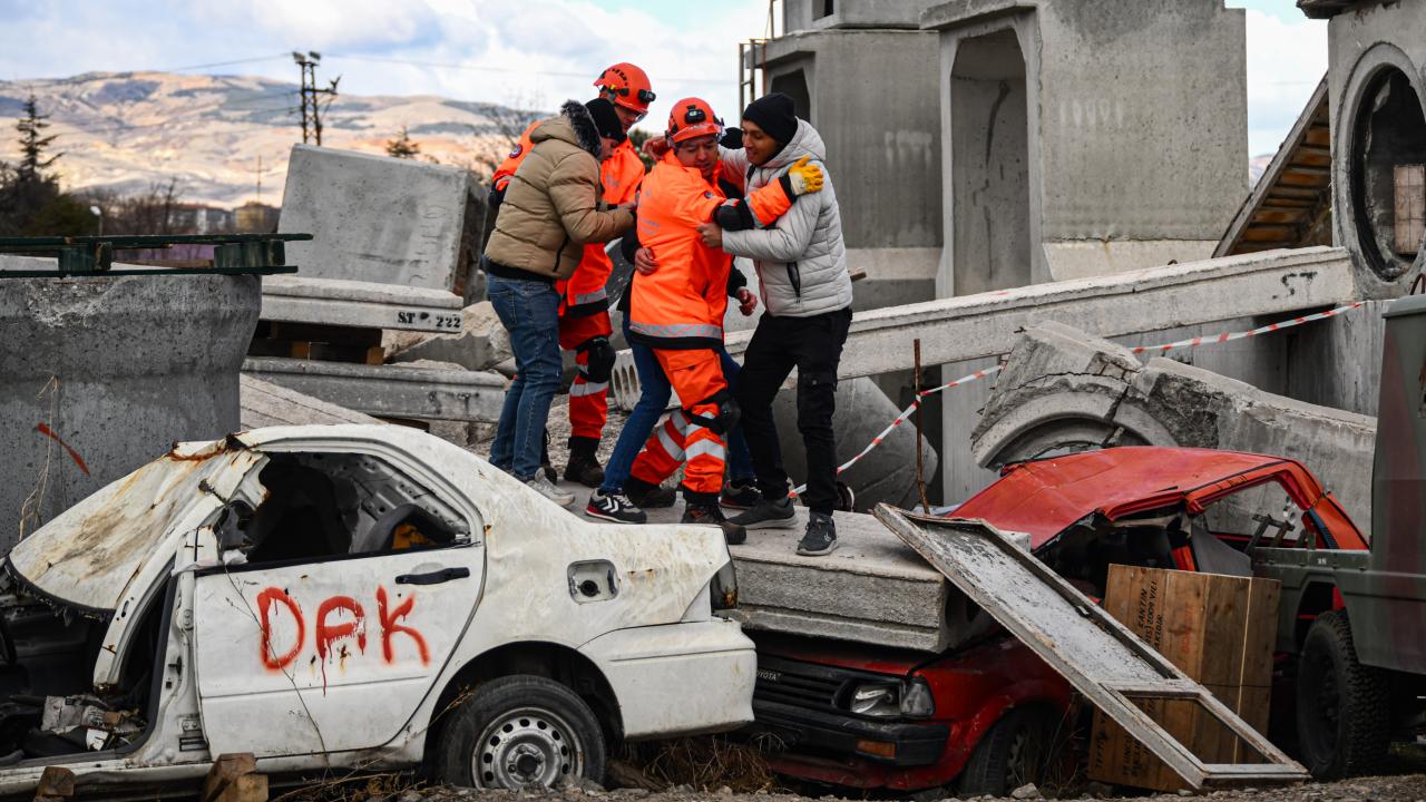 Türk Silahlı Kuvvetleri’nden arama kurtarma tatbikatı
