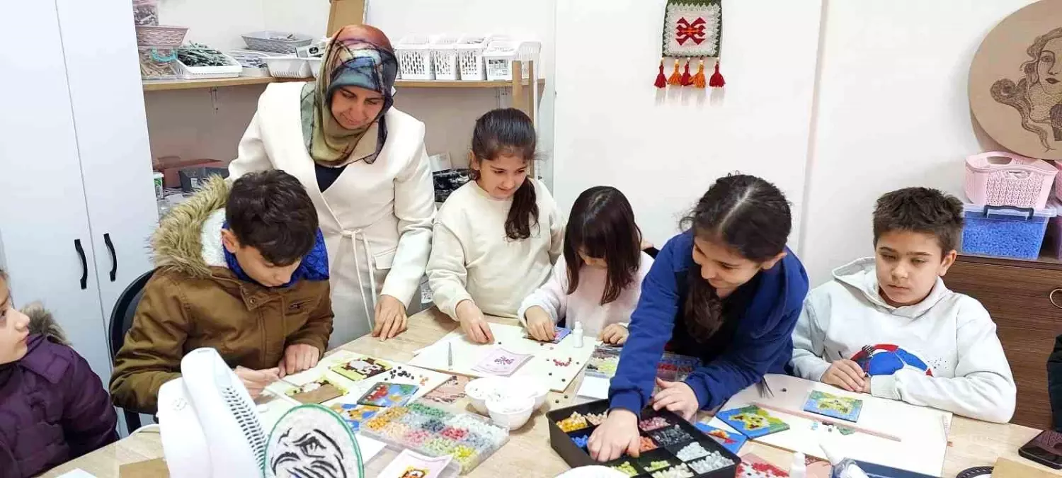 Hataylı Kadın Girişimci Rize’de Mozaik Atölyesi Kurdu