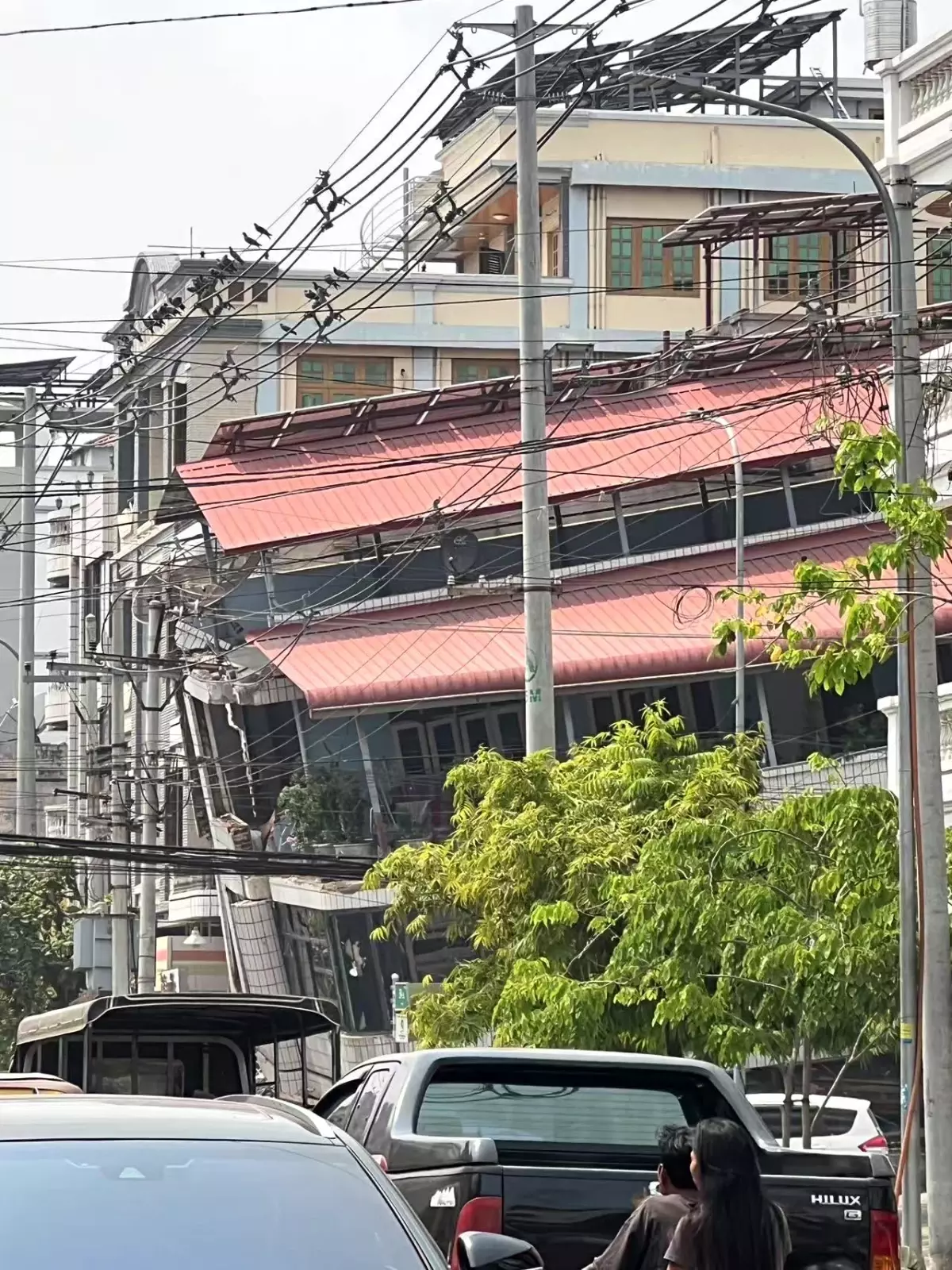 Myanmar’da Şiddetli Deprem: 10 Ölü