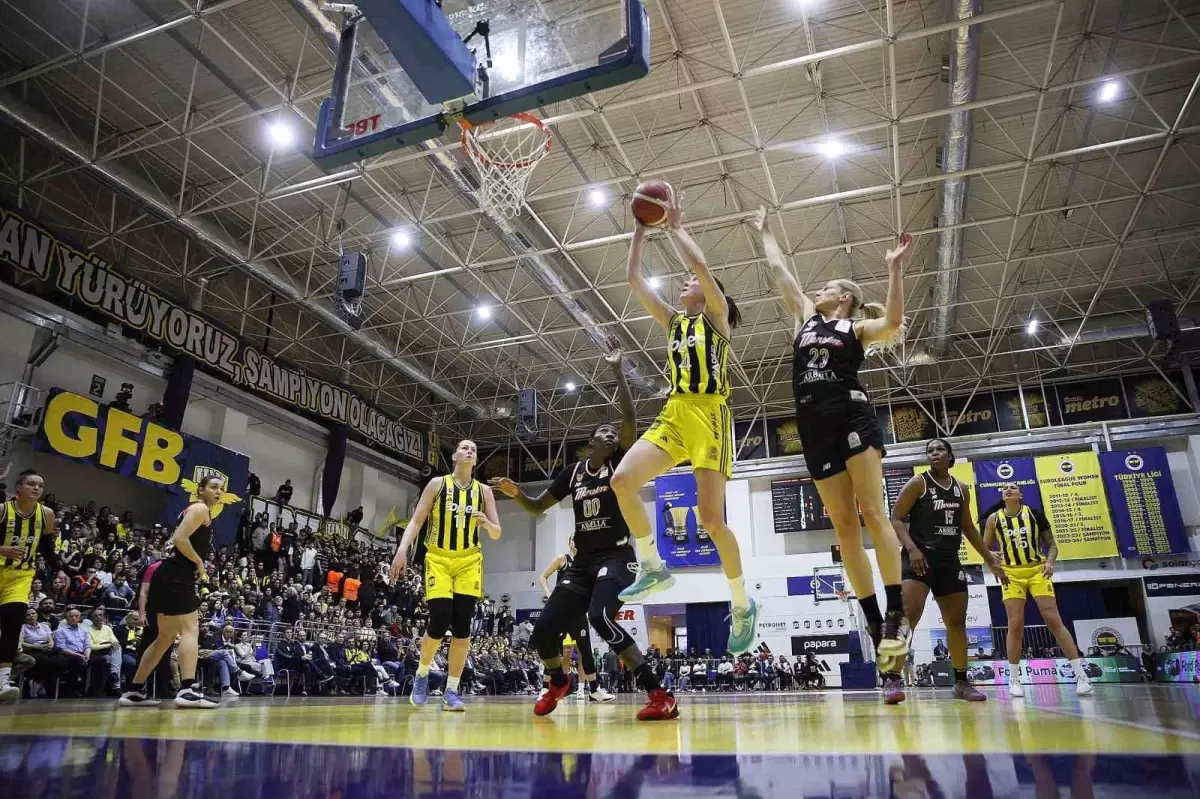 Fenerbahçe Opet, Mersin’i Yenerek Finalde 2-0 Öne Geçti